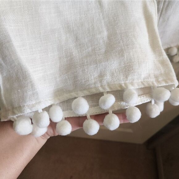 ETT Twa By Anthroplogie White Wide Leg Linen Pants with Poms Size Medium - Picture 6 of 9